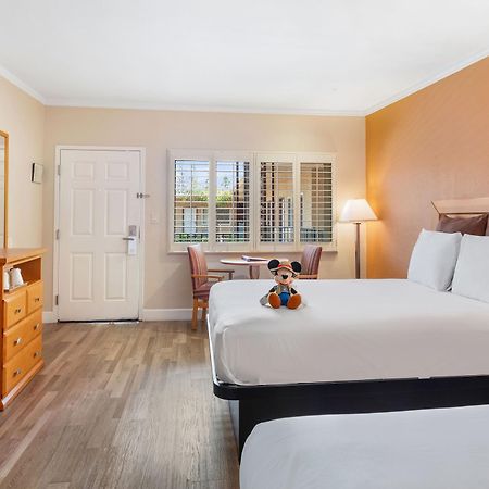 Anaheim Islander Inn And Suites Near Park And Convention Center Εξωτερικό φωτογραφία