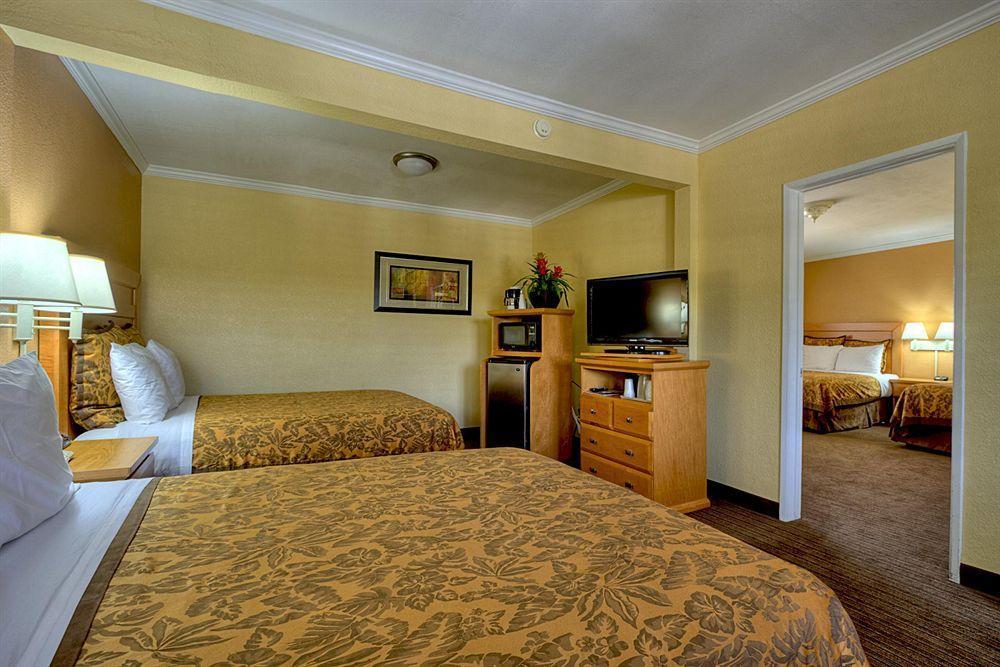 Anaheim Islander Inn And Suites Near Park And Convention Center Εξωτερικό φωτογραφία