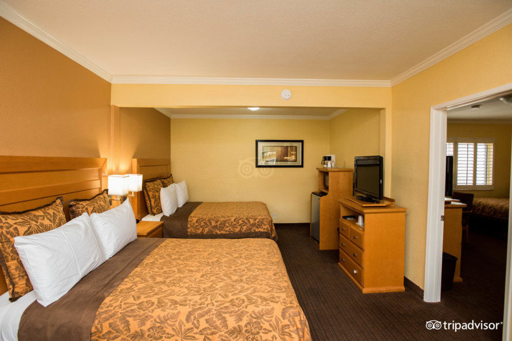 Anaheim Islander Inn And Suites Near Park And Convention Center Εξωτερικό φωτογραφία