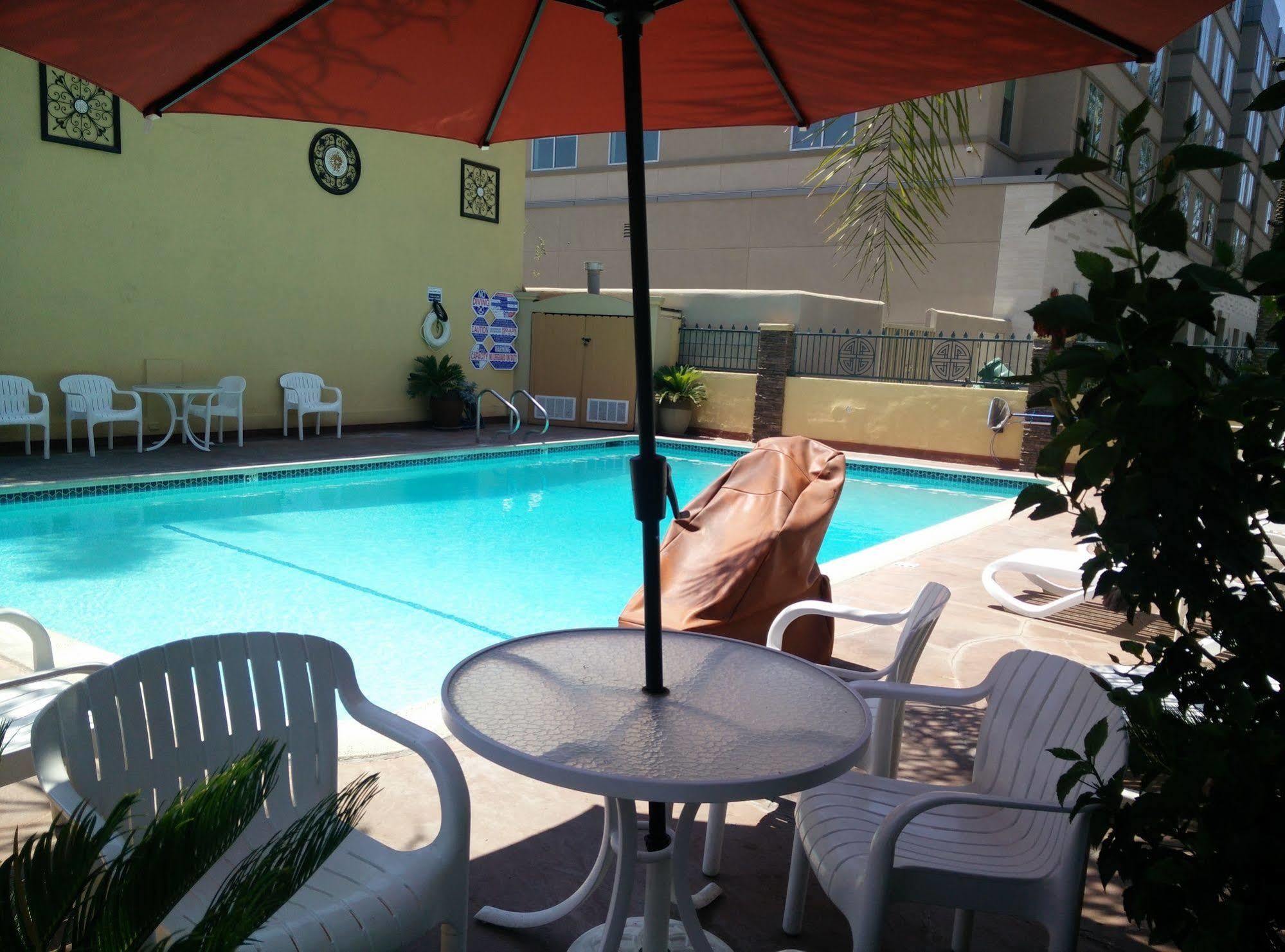Anaheim Islander Inn And Suites Near Park And Convention Center Εξωτερικό φωτογραφία