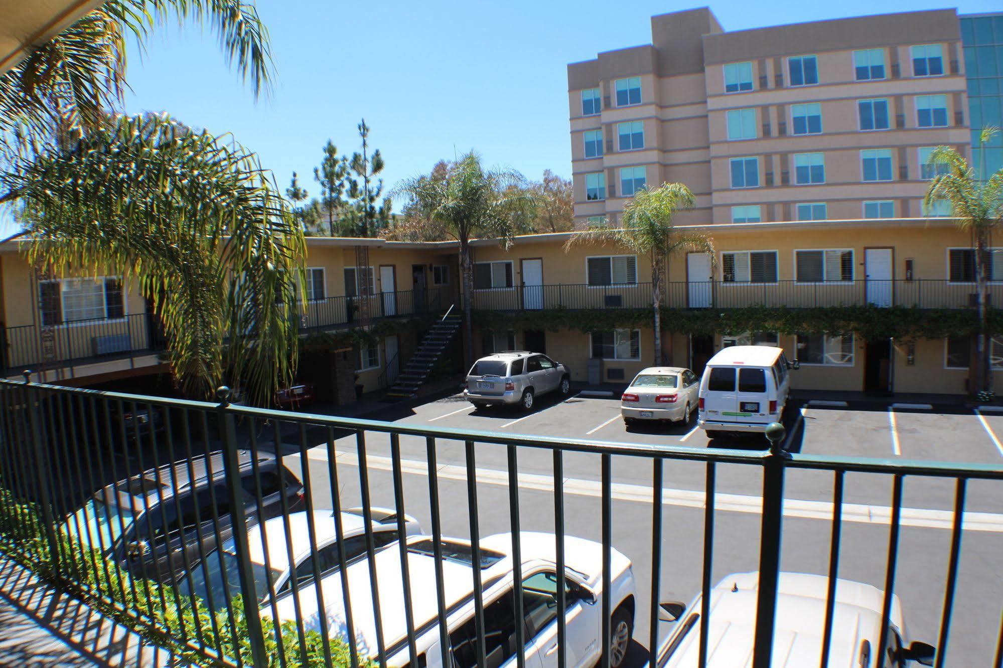 Anaheim Islander Inn And Suites Near Park And Convention Center Εξωτερικό φωτογραφία